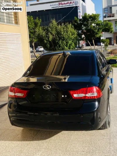 Kia Lotze 3
