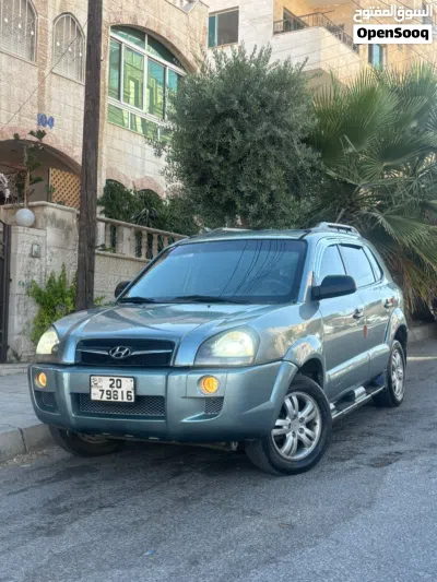 Hyundai Tucson GL 4