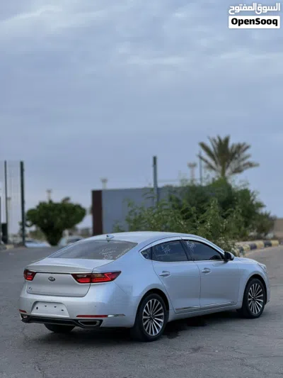 كيا كادينزا Premium 4