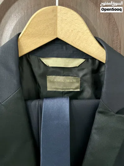 بدلة ماركة زارا الفئة الذهبية سعر الشراء 120 دك Black Suit Gold Label by Zara Purchased at KWD 120 2