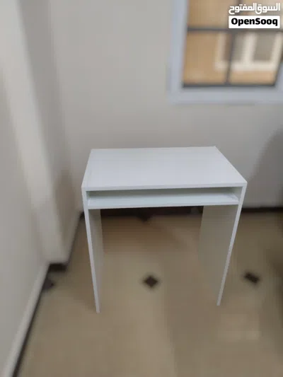 طاولة دراسية جديدة من متجر IKEA 3