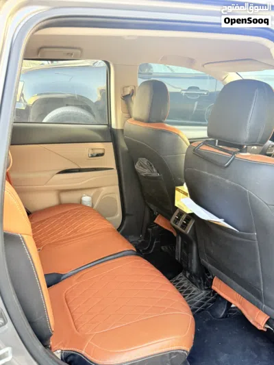 Mitsubishi Outlander GLX 3