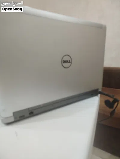 Dell Latitude E6540 2