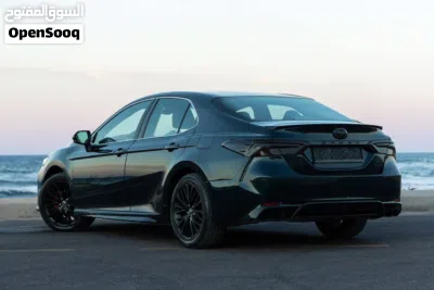 Toyota Camry SE 4