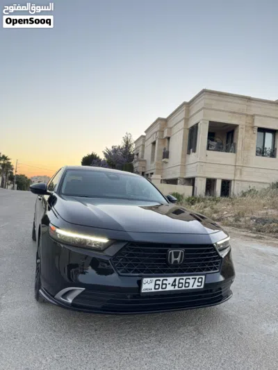 Honda Accord Touring 4
