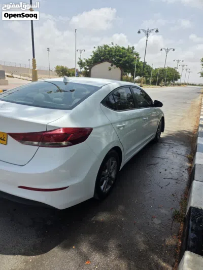 Hyundai Elantra Sport 3