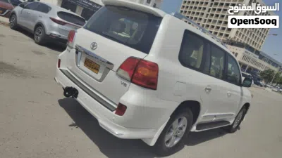 Toyota Land Cruiser GXR 3