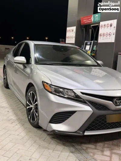 Toyota Camry SE 4