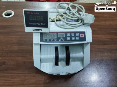 للبيع: ماكينة عد نقود (Money Counter) بحالة جيدة 3