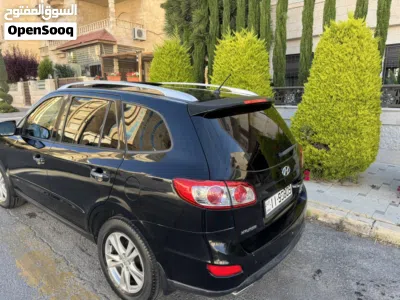Hyundai Santa Fe SEL Premium 3
