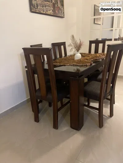 طاولة سفرة مع 6 كراسي للبيع 2