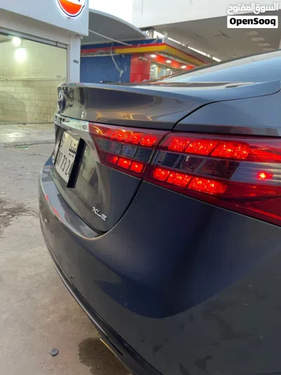 Toyota Avalon XLE 2