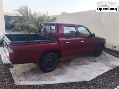 Toyota Hilux GLX 2