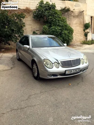 Mercedes Benz E-Class E 200 2