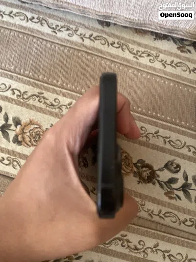 ايفون 15 العادي قابل للتفاوض معقول 3