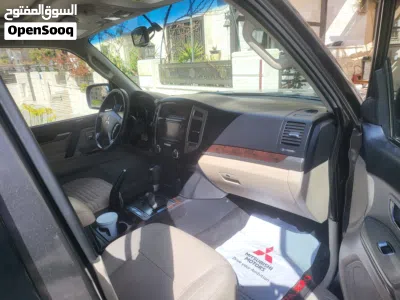 Mitsubishi Pajero GLS Plus 2