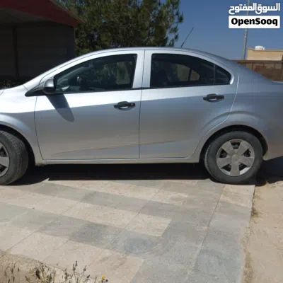 Chevrolet Sonic LS 2