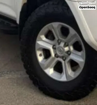 Toyota 4 Runner Limited 2