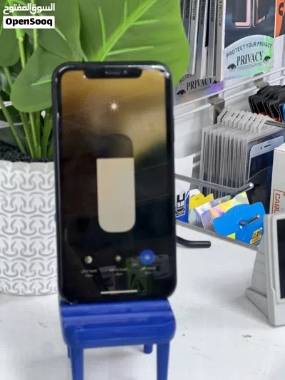 ايفون XR نضيف 2