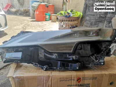 ليت أمامي مستخدم نظيف جدا يمين 3 عدسات لكزس RX 350 موديل 2023 خليجي 2
