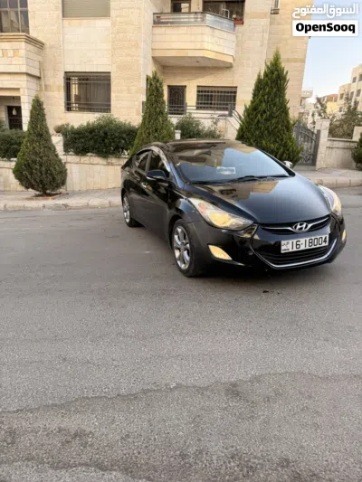 Hyundai Avante Standard 2