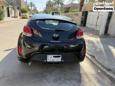 Hyundai Veloster Standard 4