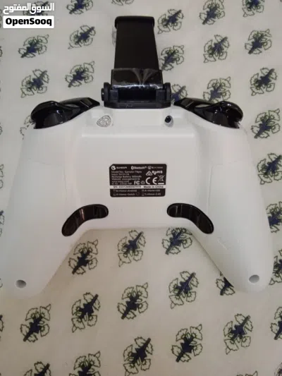 Gamesir t4 pro controllerوحدة تحكم نينتندو سويتش/كمبيوتر شخصي/أندرويد مع RGB الكمون المنخفض مثل الجد 4