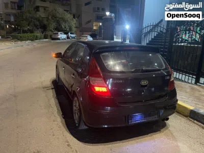 هيونداي i30 GL 4