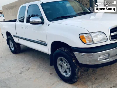 Toyota Tundra SR5 4
