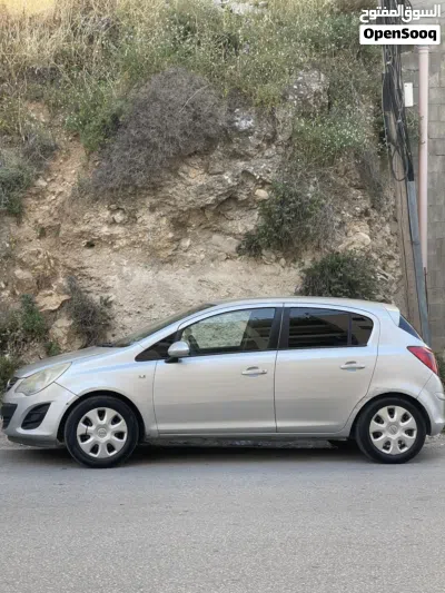 أوبل كورسا Standard 2