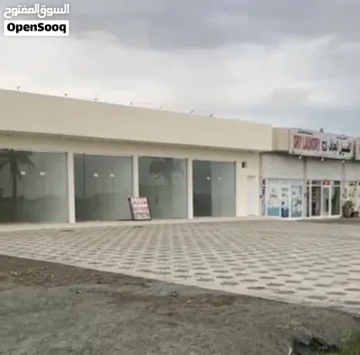محلات للايجار بالقرب من المدرسة الباكستانية خط اول من الشارع (حي الرفعه ) 2