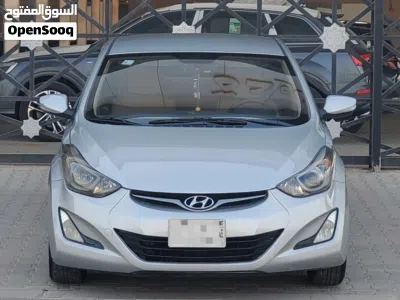 Hyundai Elantra Standard 4