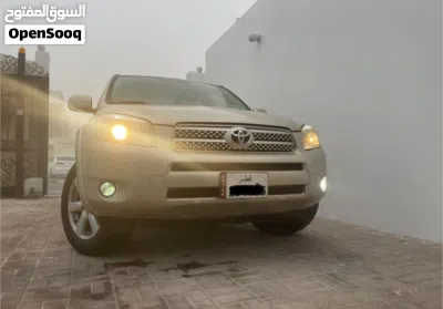 Toyota RAV 4 Limited 3