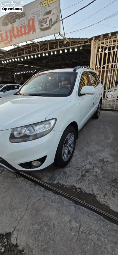 Hyundai Santa Fe Limited 3