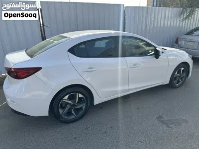 Mazda 3 Standard 4