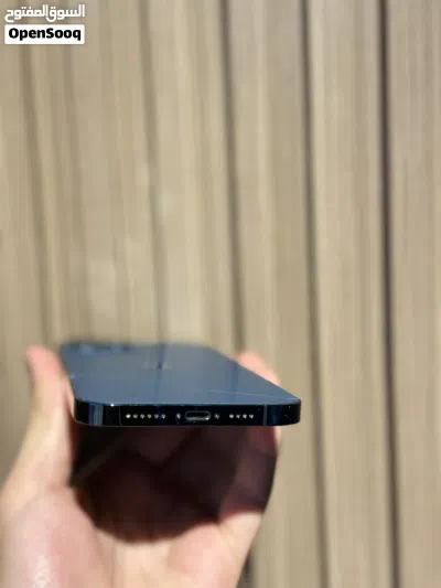 iPhone 12 Pro max 256g بحالة ممتازة كفالة استرداد نقدي لون ازرق بسعر مميز 4