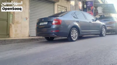 سكودا اوكتافيا Standard 3