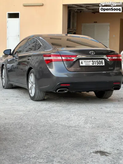 Toyota Avalon XLE 4