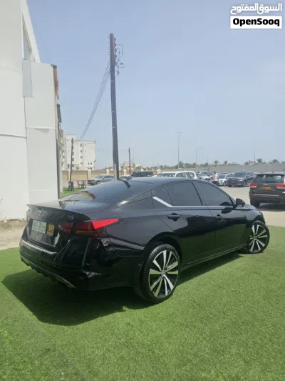 Nissan Altima SR 3