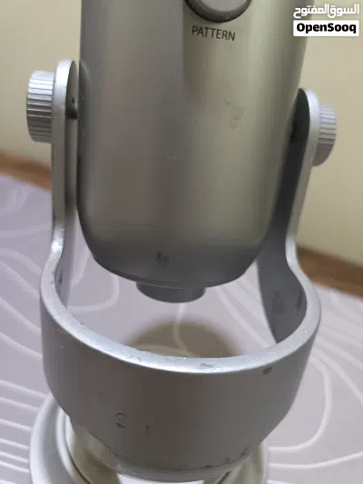 Used Silver Blue Yeti USB microphone - *READ DESC* مايكروفون بلو يتي فضي مستعمل - من فضلك اقرا الوصف 4