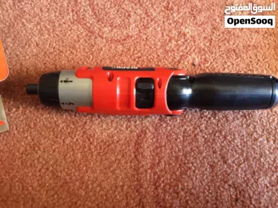 مفك براغي ودادوات black & decker 4