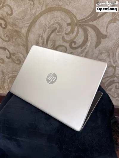 جهاز لابتوب HP مستعمل للبيع بحال الوكالة كرت شاشة خارجي لون ذهبي مميز 4