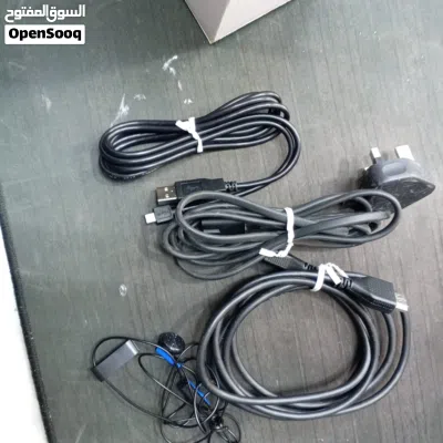بليستيشن 4 slim 500GB وكاله مع كامل اغراضو التواصل فقط واتساب 4