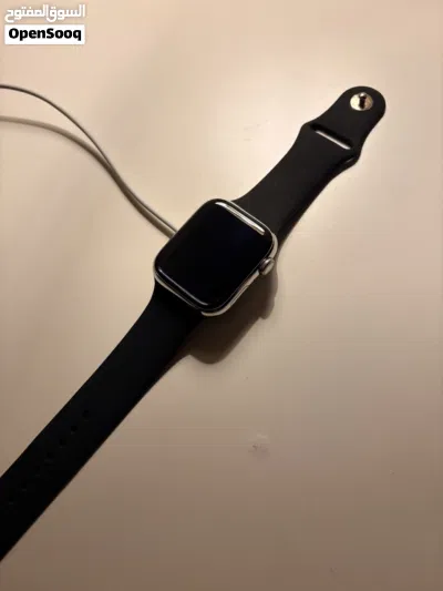 Apple Watch Series 8 45mm (HERMÉS) 4
