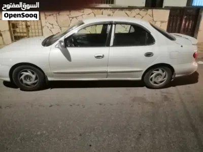 Hyundai Avante Standard 3