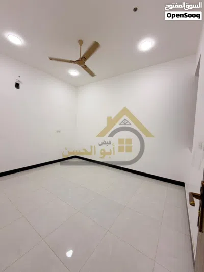 مشتمل حديث للايجار قرب المدينة الرياضية ، المساحة 100 3