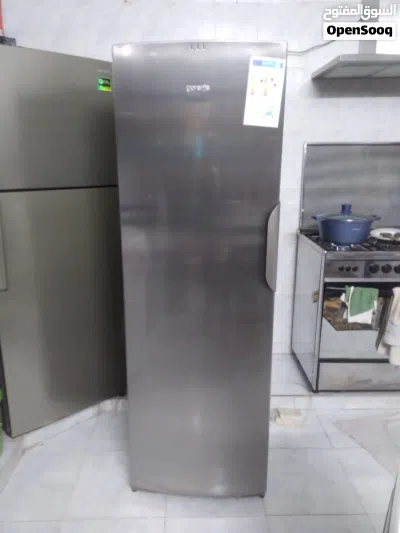 افريزر و غساله وتخت بيبي ومكتب الدراسه 2