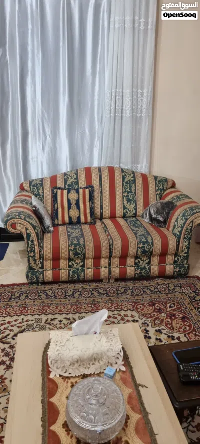 #كنب 8مقاعد خشب زان للبيع قوي جدا وبتحمل أوزان ثقيله ومنجد جديد 3