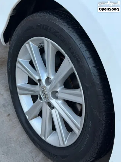 Toyota Camry XLE 3