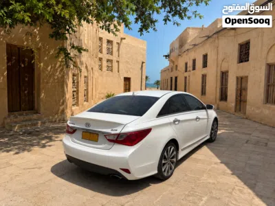 Hyundai Sonata Limited 4
